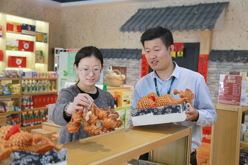 聚焦文旅融合新機遇，山東臨沭縣局（分公司）多措并舉提升旅游市場服務與工藝美術品零售水平